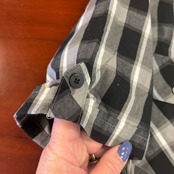 Tony Hawk Gray Plaid Button Cuff Button Down Shirt sz M - Picture 2 of 4
